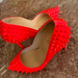 CHRISTIAN LOUBOUTIN pumps
